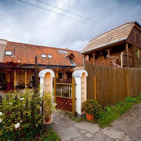 Penzion Stary Hostinec Banská Štiavnica エクステリア 写真
