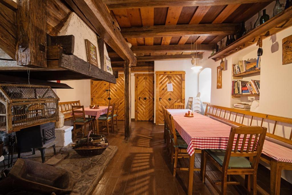 Penzion Stary Hostinec Banská Štiavnica エクステリア 写真