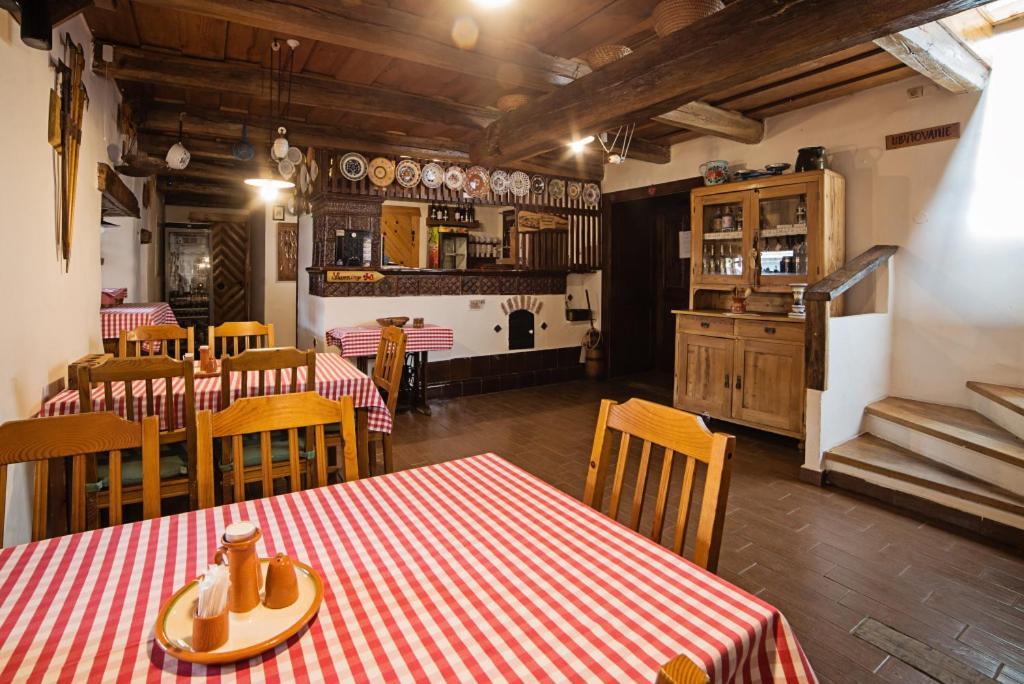 Penzion Stary Hostinec Banská Štiavnica エクステリア 写真