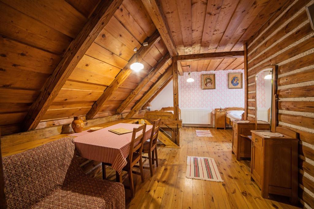 Penzion Stary Hostinec Banská Štiavnica エクステリア 写真