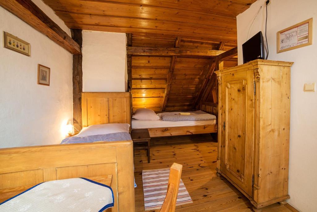 Penzion Stary Hostinec Banská Štiavnica エクステリア 写真
