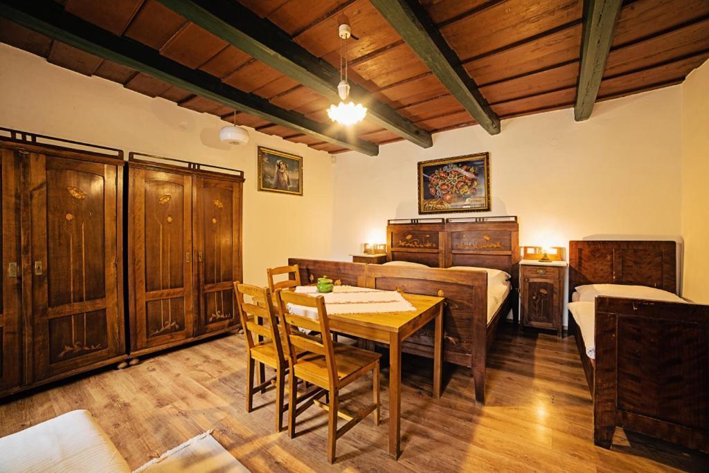 Penzion Stary Hostinec Banská Štiavnica エクステリア 写真