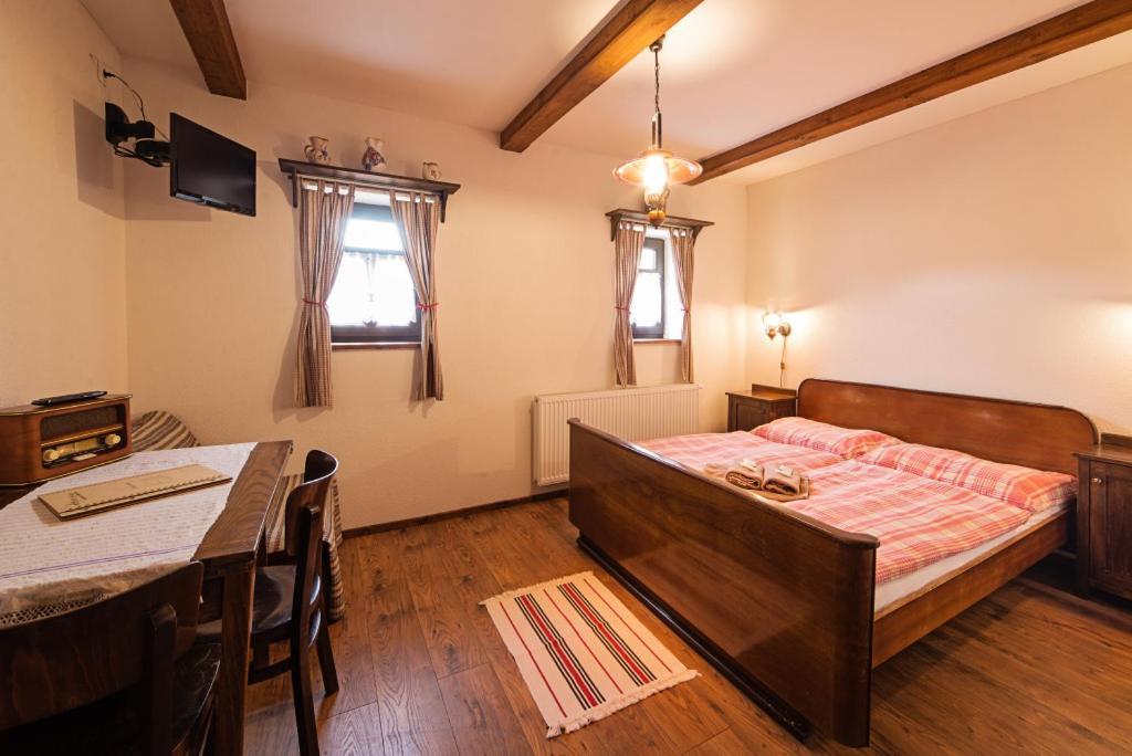 Penzion Stary Hostinec Banská Štiavnica エクステリア 写真