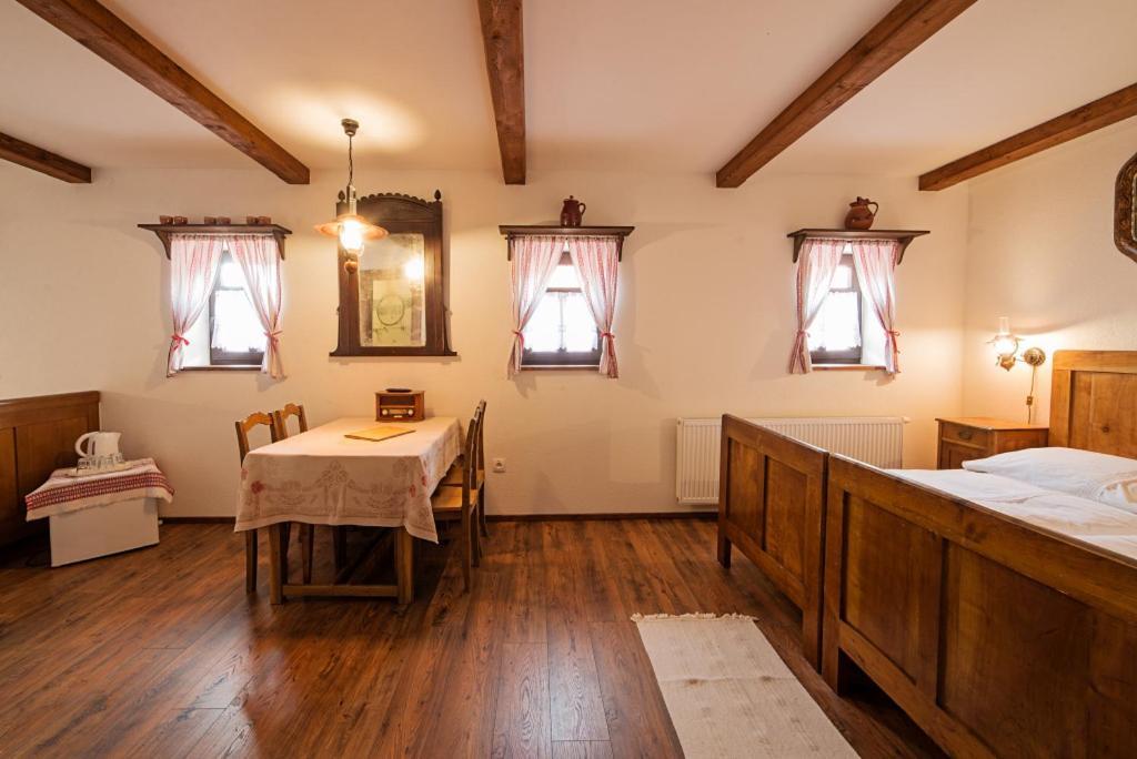 Penzion Stary Hostinec Banská Štiavnica エクステリア 写真