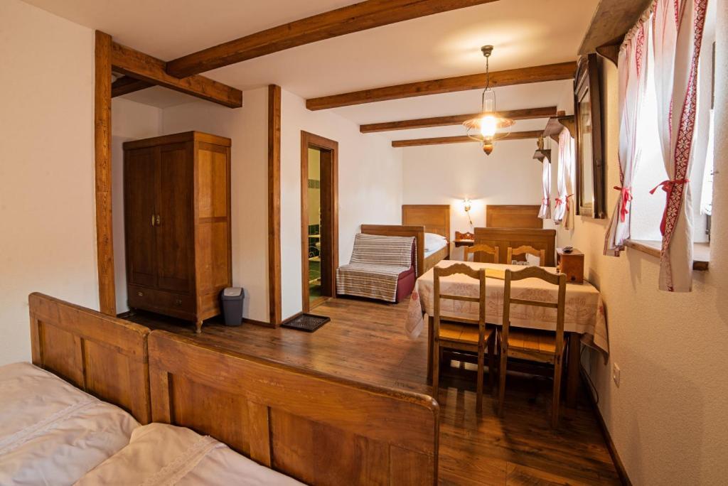 Penzion Stary Hostinec Banská Štiavnica エクステリア 写真