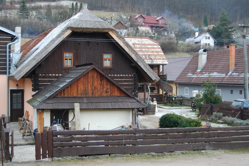 Penzion Stary Hostinec Banská Štiavnica エクステリア 写真